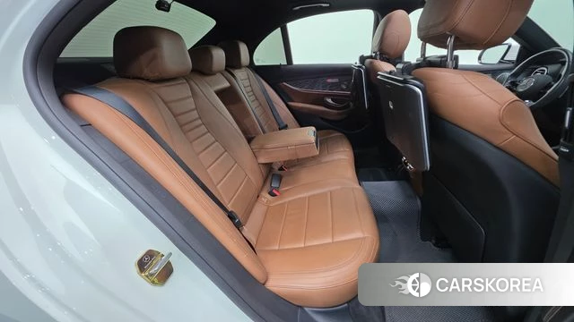 Mercedes-Benz E-Class W213 id 4293811 из Кореи 10