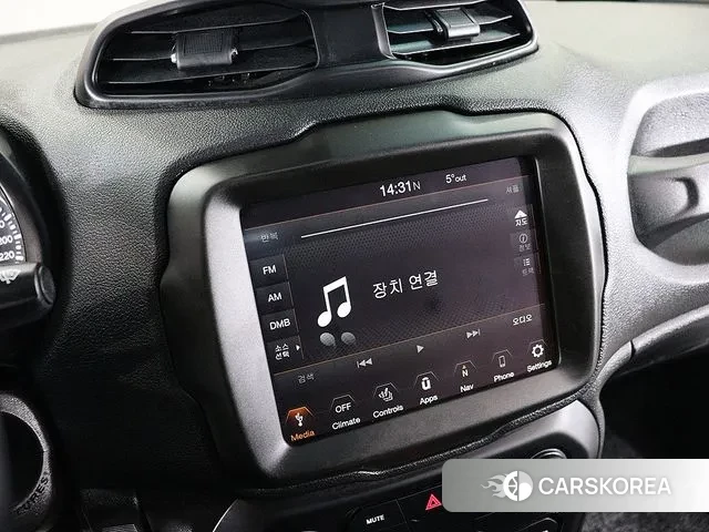 Jeep Renegade id 3636235 из Кореи 10