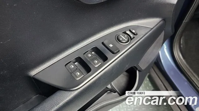 Kia Stonic id 2281996 из Кореи 10