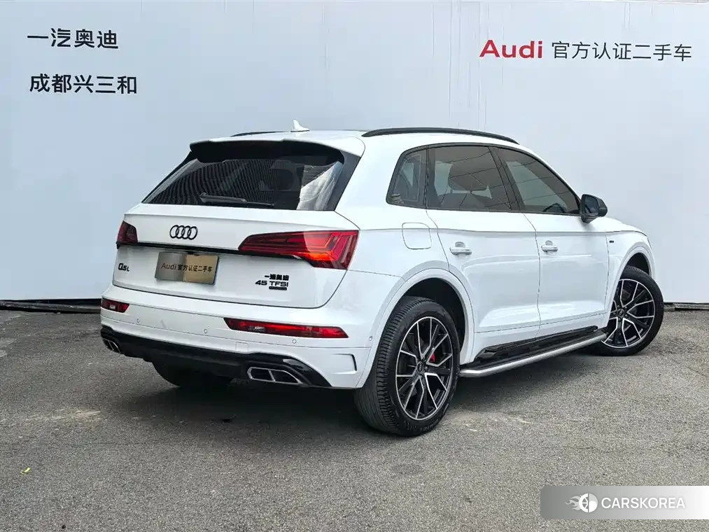 Audi Q5L id 4589106 из Китая 10