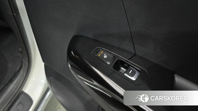 Kia Sportage The Bold id 3813784 из Кореи 10