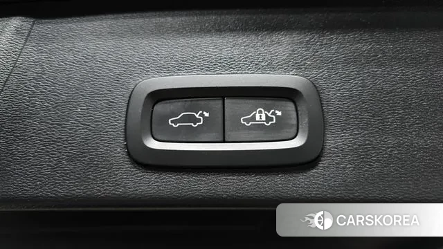 Volvo XC40 id 3745900 из Кореи 10