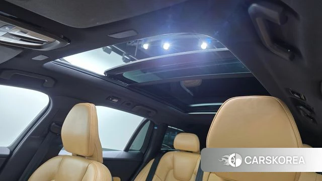 Volvo V60 Cross-Country 2nd Generation id 3786975 из Кореи 10