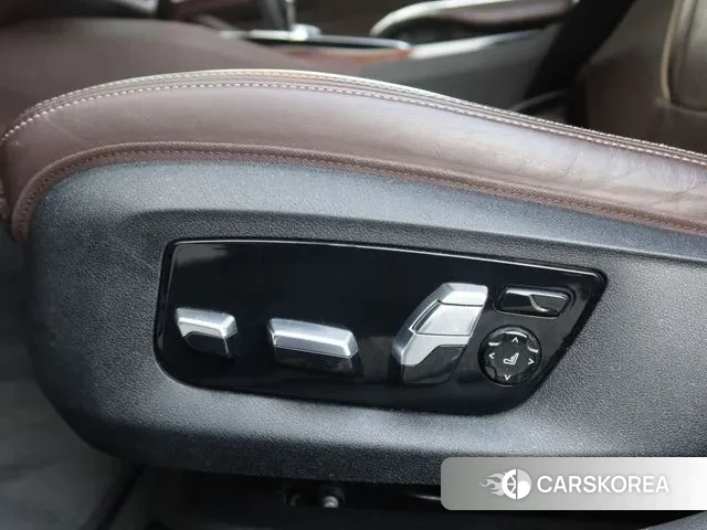 BMW 5 Series (G30) id 3315540 из Кореи 10