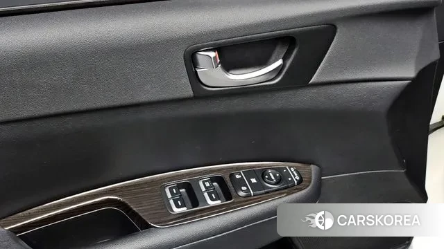 Kia K5 second generation id 3000621 из Кореи 10