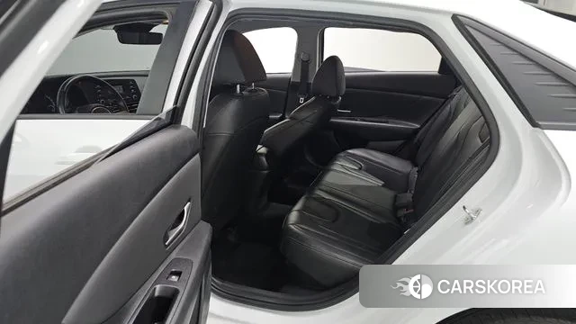 Hyundai Avante Hybrid (CN7) id 3787979 из Кореи 10