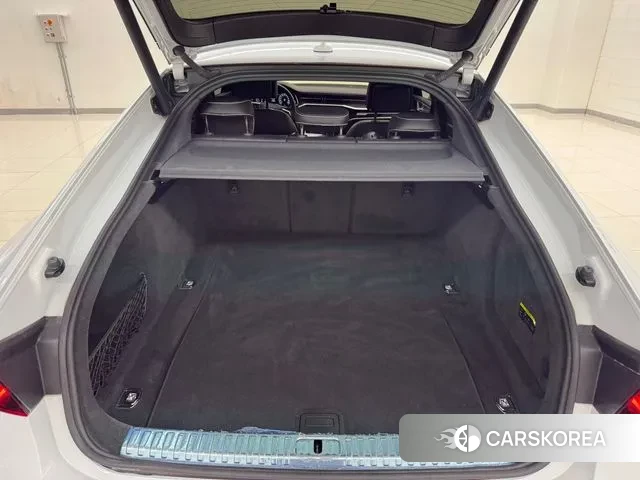 Audi A7 (4K) id 3023367 из Кореи 10