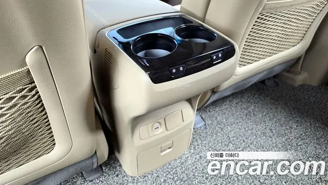 Kia The New Carnival id 2404870 из Кореи 10