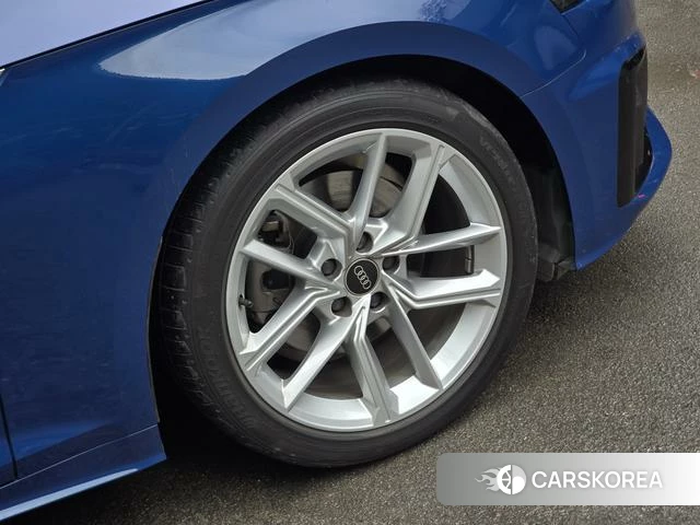 Audi A5 id 4260410 из Китая 10