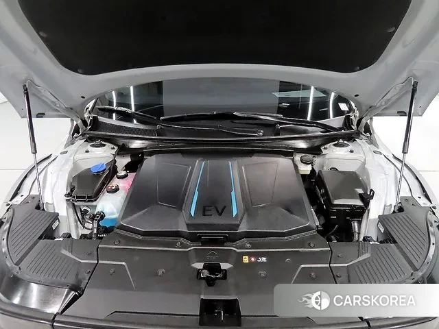 Hyundai Ionic 5 id 3680852 из Кореи 10