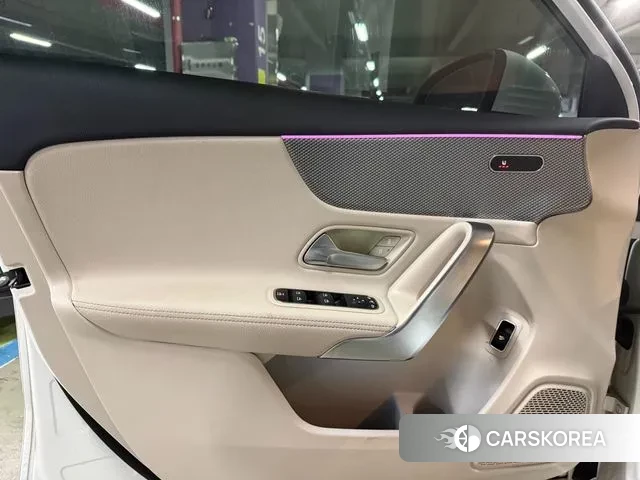 Mercedes-Benz A-Class W177 id 3654730 из Кореи 10