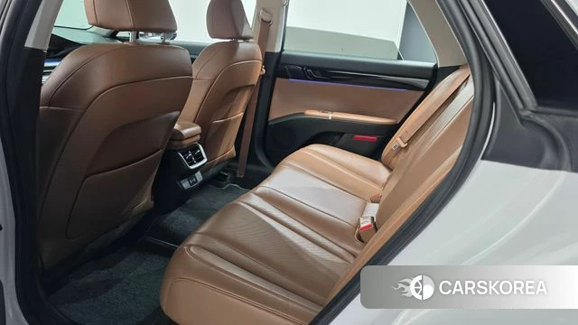 Hyundai Grandeur (GN7) id 4880339 из Кореи 10