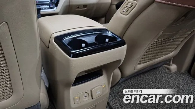 Kia The New Carnival id 2928308 из Кореи 10