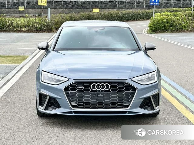 Audi A4L id 4278665 из Китая 10
