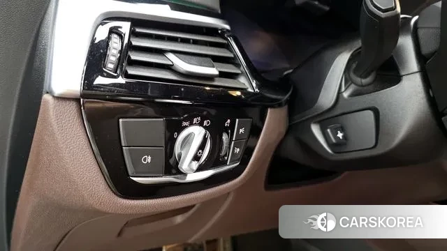 BMW 6 Series GT (G32) id 3022421 из Кореи 10