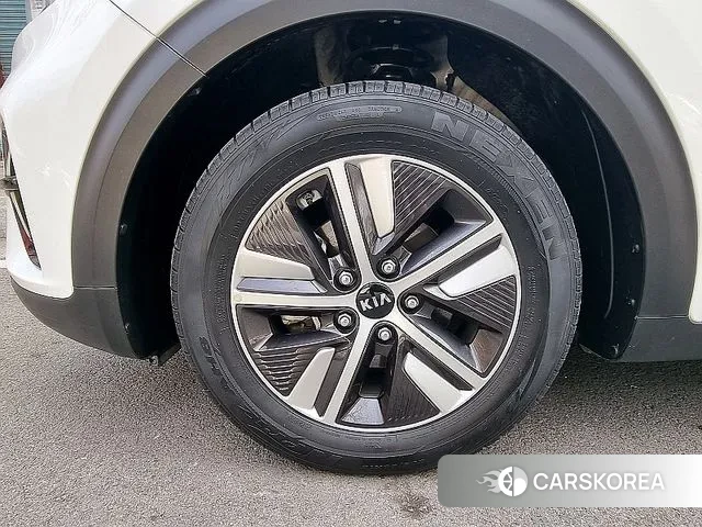 Kia The New Niro id 3573827 из Кореи 10