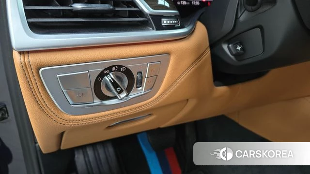 BMW 7 Series (G11) id 4594959 из Кореи 10