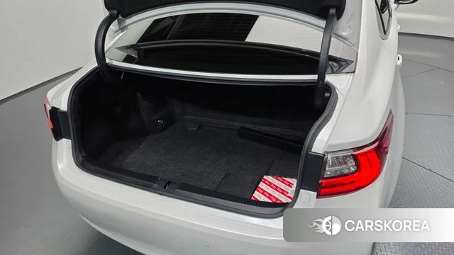 Lexus New ES300h id 3937263 из Кореи 10