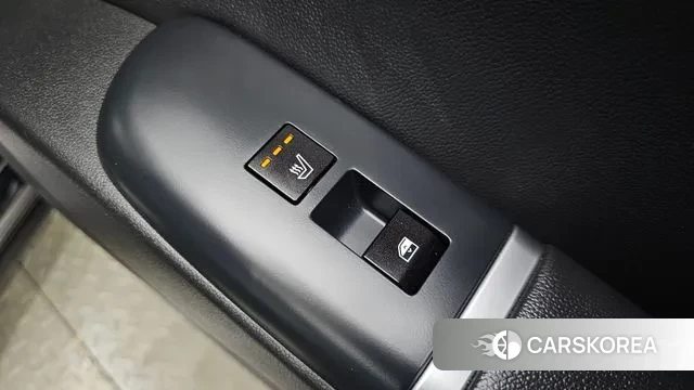 Hyundai Grandeur (GN7) id 3576680 из Кореи 10