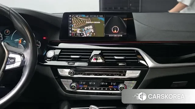 BMW 5 Series (G30) id 3018565 из Кореи 10