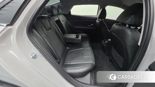 Hyundai Avante (CN7) id 3746158 из Кореи 10