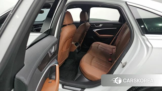 Audi A6 (C8) id 3924366 из Кореи 10