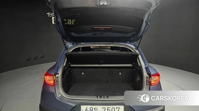 Kia Stonic id 4647759 из Кореи 10
