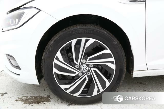 Volkswagen Sagitar id 4321007 из Китая 10