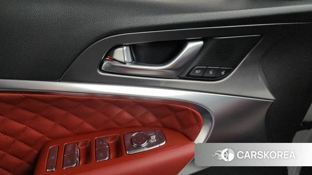 Genesis The New G70 id 3921714 из Кореи 10