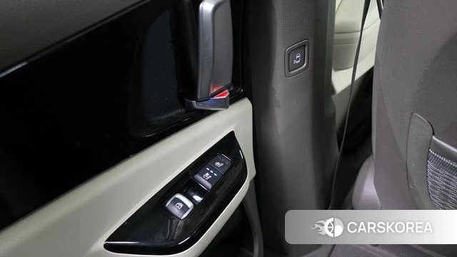 Kia Carnival 4th generation id 4506392 из Кореи 10