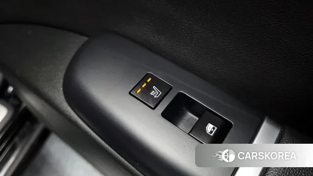 Hyundai Grandeur (GN7) id 3696599 из Кореи 10