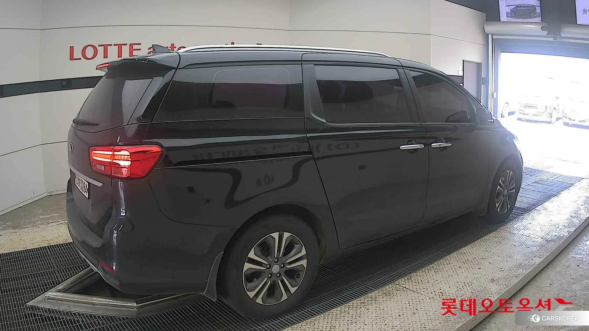 Kia Carnival id 4664326 из Кореи 10