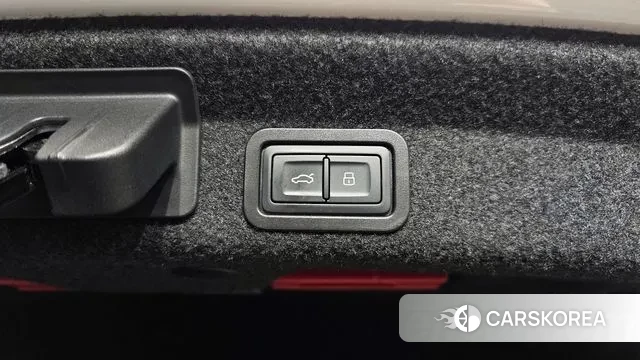 Audi A6 (C8) id 3712584 из Кореи 10