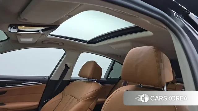 BMW 5 Series (G30) id 3360516 из Кореи 10