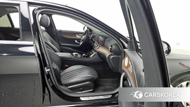 Mercedes-Benz E-Class W213 id 4775719 из Кореи 10