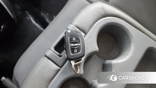 Hyundai The New Grand Starex id 3029222 из Кореи 10