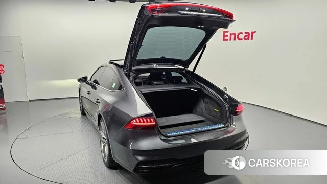 Audi A7 (4K) id 3807651 из Кореи 10