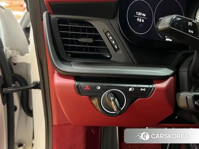 Porsche 911(992) id 3365358 из Кореи 10