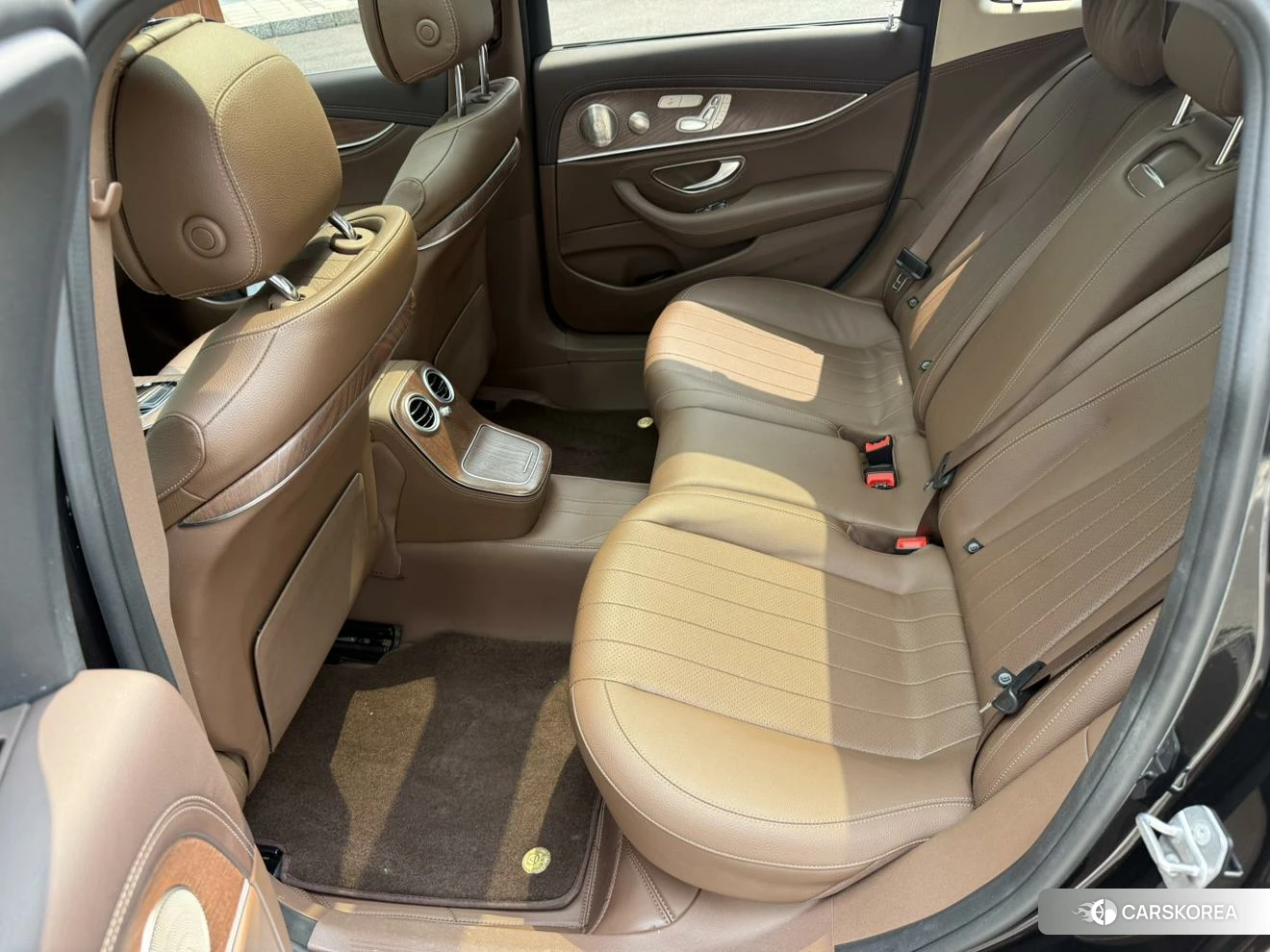 Mercedes-Benz E-Class id 4514913 из Китая 10
