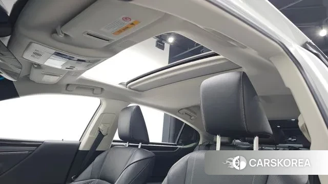 Lexus ES300h 7th generation id 3754270 из Кореи 10