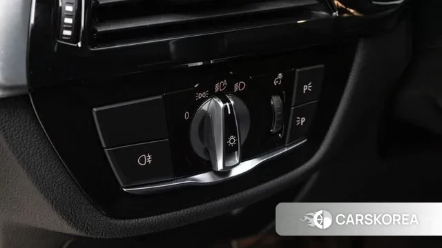 BMW 5 Series (G30) id 3756934 из Кореи 10