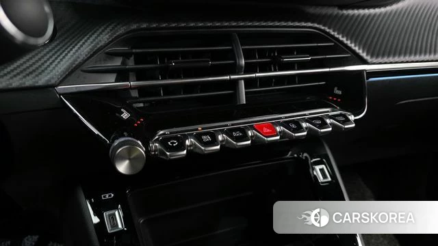 Peugeot e-208 second Generation id 4194570 из Кореи 10