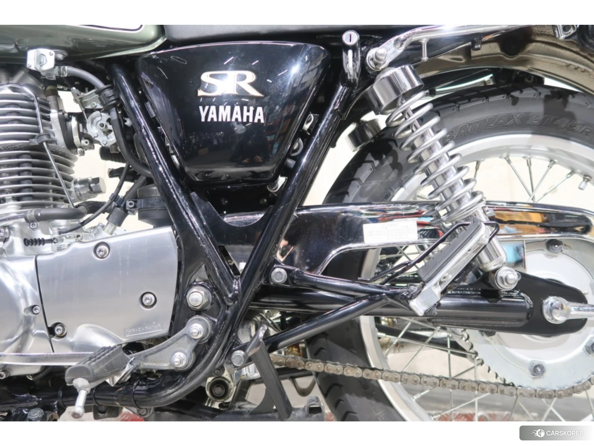 Yamaha SR 400 id 4183474 из Японии 10