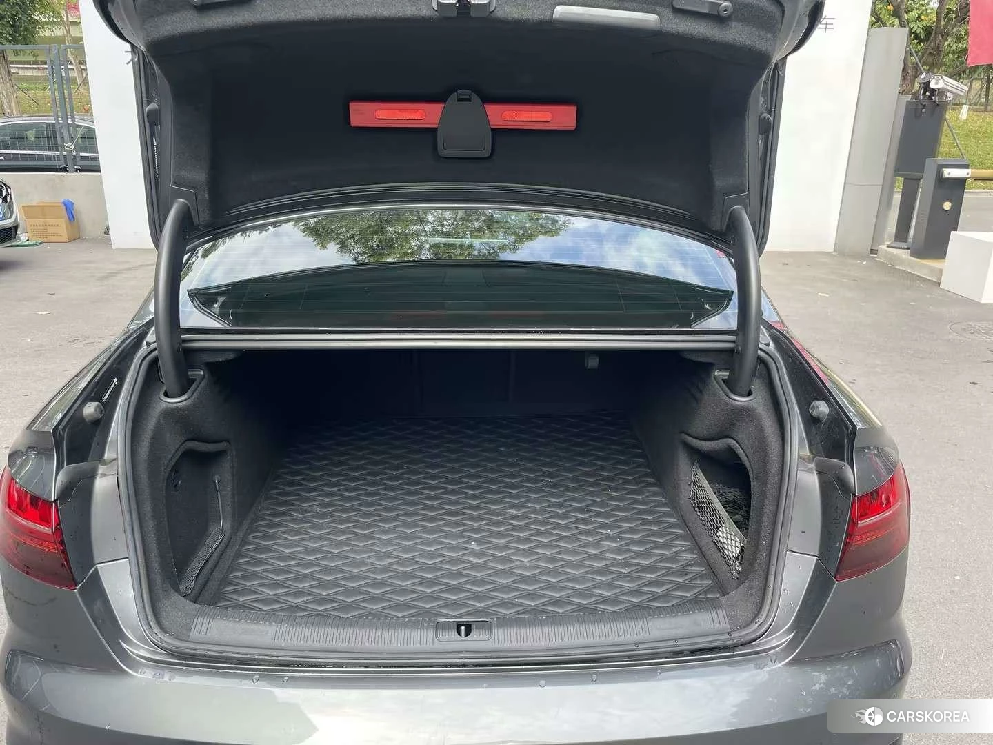 Audi A4L id 4461284 из Китая 10