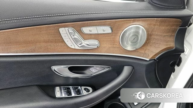 Mercedes-Benz E-Class W213 id 4409521 из Кореи 10