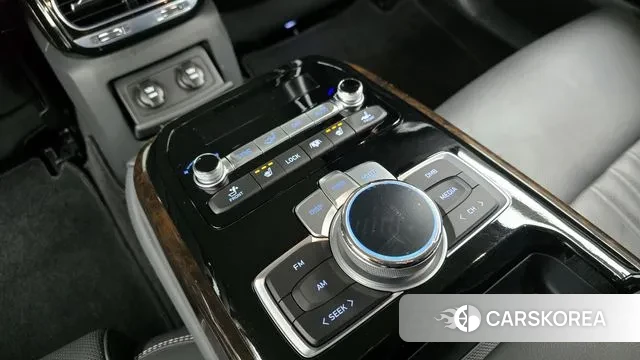 Genesis G90 id 3469618 из Кореи 10