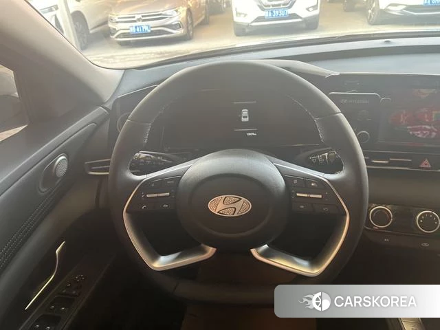Hyundai Elantra id 4290750 из Китая 10