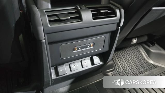 Land Rover Defender (L663) id 4463962 из Кореи 10
