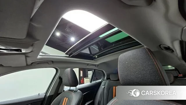 BMW 1 Series (F40) id 3044880 из Кореи 10