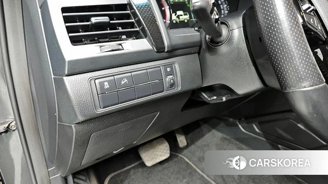Ssangyong The New Rexton Sports Cannes id 3904104 из Кореи 10